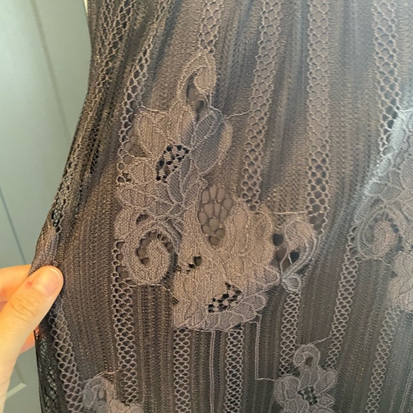 Taylor and Sage high neck lace top, size XL - Picture 3 of 12